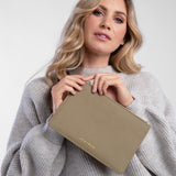 Cara Pouch, Taupe
